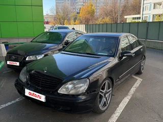 1999 Mercedes-Benz S-Класс 320 IV (W220), чёрный, 400000 рублей, вид 2