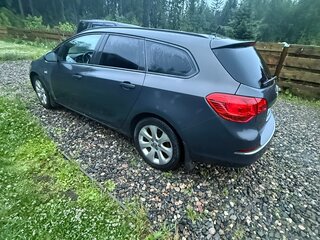 2013 Opel Astra J Рестайлинг, коричневый, 530000 рублей, вид 3