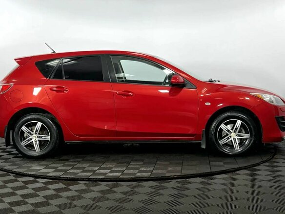 2010 Mazda 3 II (BL), красный, 890000 рублей - вид 4