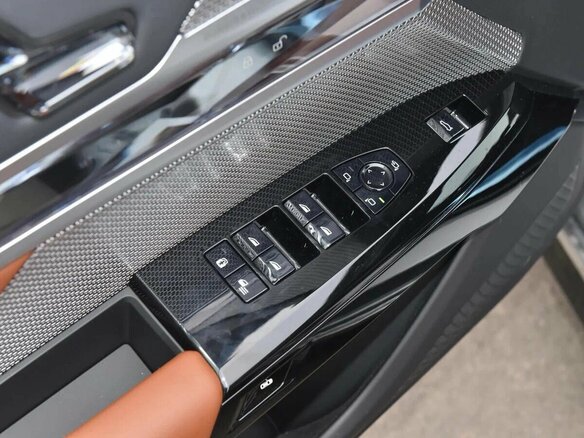2025 BMW 7 серии 740i xDrive VII (G70), серебристый, 16780000 рублей - вид 20