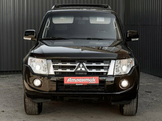 2013 Mitsubishi Pajero IV Рестайлинг 1, чёрный, 2600000 рублей, вид 2