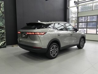 2026 Omoda C7, серебристый, 3099000 рублей, вид 4