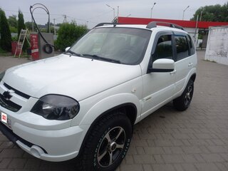 2016 Chevrolet Niva I Рестайлинг, белый, 865000 рублей, вид 1