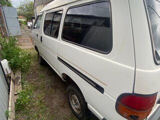 1994 Toyota Town Ace II Рестайлинг 3, белый, 275000 рублей, вид 4