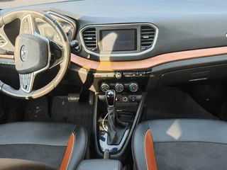 2024 Lada (ВАЗ) Vesta SW I Рестайлинг (NG), белый, 1350000 рублей, вид 5