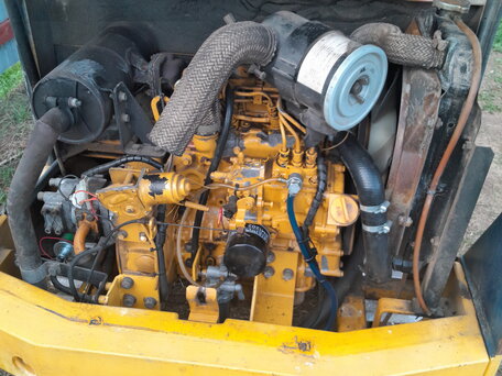 2003 Komatsu PC10, жёлтый, 700000 рублей, вид 3