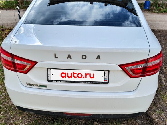 2021 Lada (ВАЗ) Vesta CNG I, белый, 1000000 рублей - вид 1