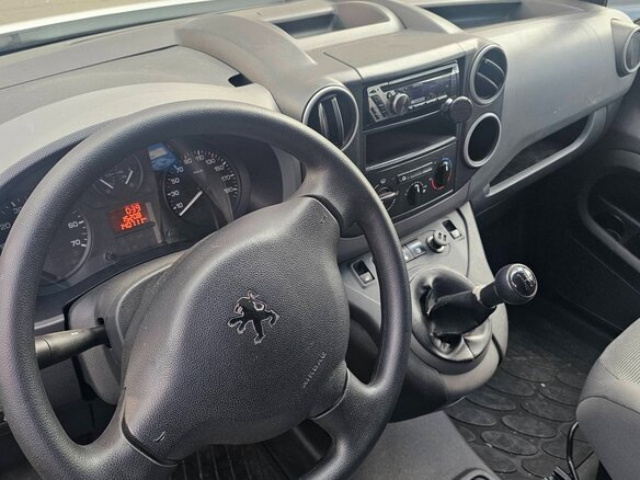 2011 Peugeot Partner II, белый - вид 5