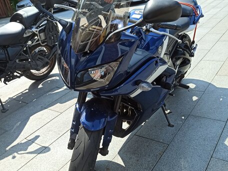 2011 Yamaha FZ1, синий, 550000 рублей, вид 1