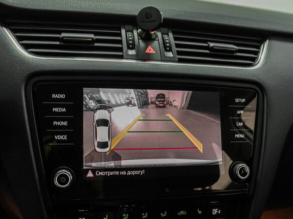 2018 Skoda Octavia III (A7) Рестайлинг, белый, 2349000 рублей - вид 12