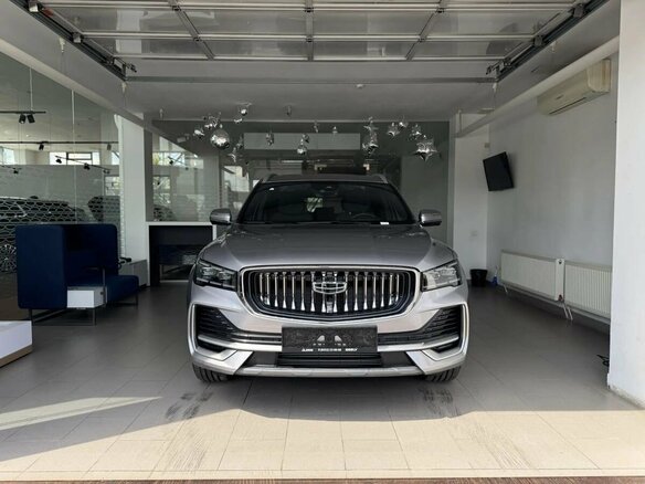 2026 Geely Monjaro I Рестайлинг, серебристый, 4954990 рублей - вид 1