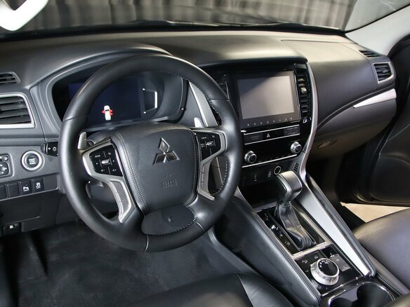 2021 Mitsubishi Pajero Sport III Рестайлинг, серый, 2999000 рублей - вид 7