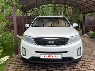 2017 Kia Sorento II Рестайлинг, белый, 1530000 рублей, вид 3