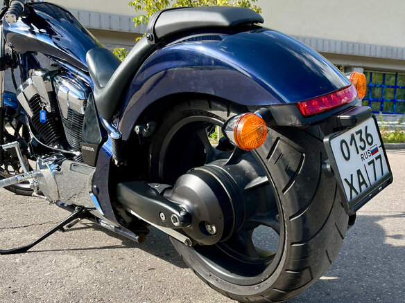 2020 Honda VT 1300CX Fury, синий, 830000 рублей - вид 4