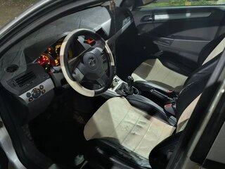 2009 Opel Astra 5-speed H Рестайлинг, серебристый, 450000 рублей, вид 5