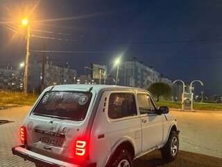 1996 Lada (ВАЗ) 2121 (4x4) I Рестайлинг, белый, 190000 рублей, вид 3