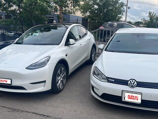 2014 Volkswagen e-Golf VII, белый, 970000 рублей, вид 2