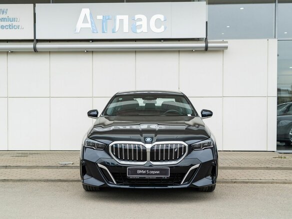 2025 BMW i5 Long eDrive35L, чёрный, 6690000 рублей - вид 7