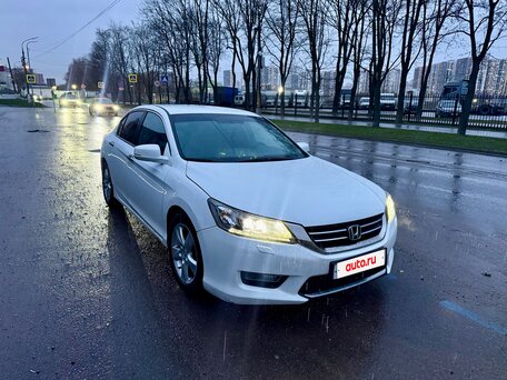 2013 Honda Accord IX, белый, 1100000 рублей, вид 4
