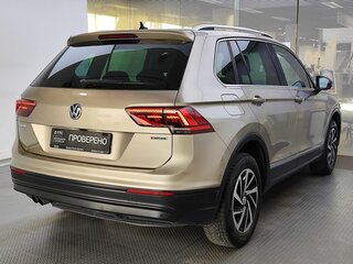 2018 Volkswagen Tiguan II, бежевый, 3150000 рублей, вид 5