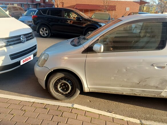 2000 Toyota Vitz I (P10), серебристый, 140000 рублей - вид 6