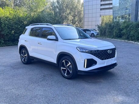 2022 Hyundai ix35 II Рестайлинг, белый, 1850000 рублей, вид 3
