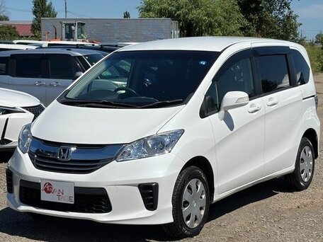 2016 Honda Freed I Рестайлинг 2, белый, 1280000 рублей, вид 1