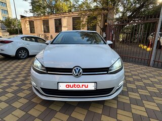 2013 Volkswagen Golf VII, белый, 1550000 рублей, вид 3