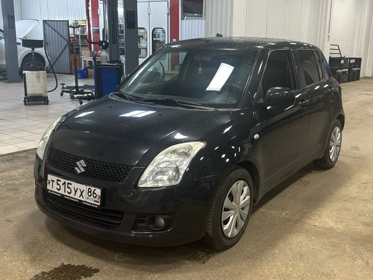 Открыть фотографии: Suzuki Swift III