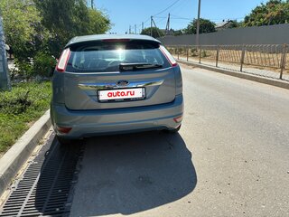 2010 Ford Focus II Рестайлинг, серый, 400000 рублей, вид 2