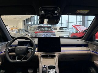 2026 Tenet T8, зелёный, 3099000 рублей, вид 2