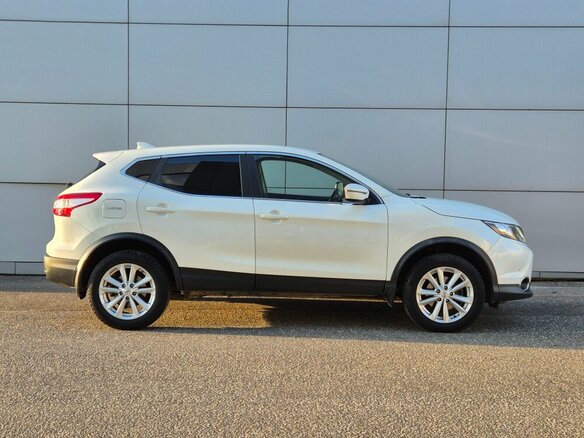 2018 Nissan Qashqai II, белый - вид 3