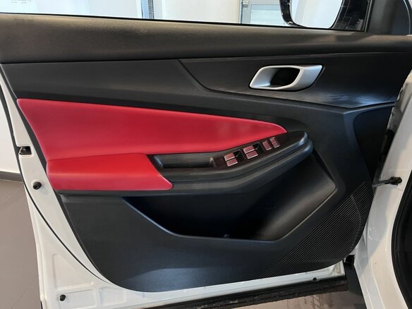 2024 Changan UNI-S I, белый, 2300000 рублей - вид 18