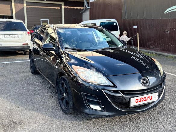 2010 Mazda 3 II (BL), чёрный, 750000 рублей - вид 3