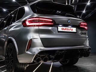 2021 BMW X5 M Competition III (F95), серый, 11000000 рублей, вид 4