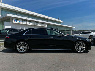 2021 Mercedes-Benz S-Класс 450 4MATIC VII (W223), чёрный, 8722890 рублей, вид 4