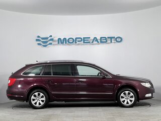 2012 Skoda Superb II, красный, 1650000 рублей, вид 4