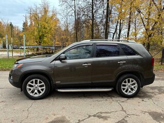 2010 Kia Sorento II, зелёный, 1150000 рублей, вид 3