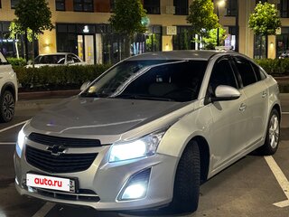 2014 Chevrolet Cruze I Рестайлинг, серебристый, 695000 рублей, вид 1