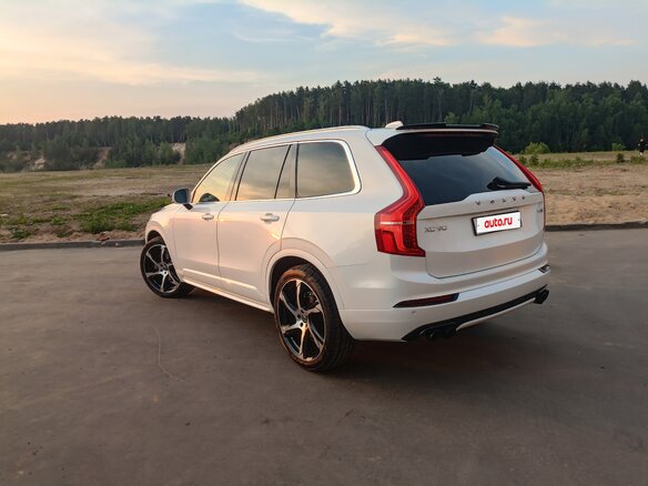 2022 Volvo XC90 II Рестайлинг 1, белый, 4850000 рублей - вид 12