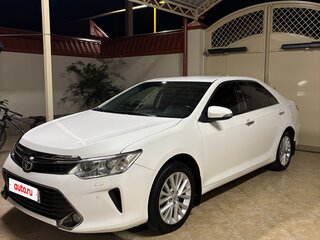2015 Toyota Camry US Market VII (XV50) Рестайлинг, белый, 1980000 рублей, вид 1