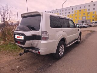 2015 Mitsubishi Pajero IV Рестайлинг 2, белый, 2350000 рублей, вид 4