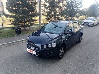 2013 Chevrolet Aveo II, чёрный, 595000 рублей, вид 2