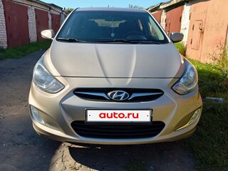 2011 Hyundai Solaris I, бежевый, 620000 рублей, вид 2