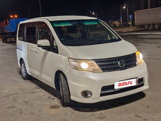 2008 Nissan Serena III (C25), белый, 800000 рублей, вид 4