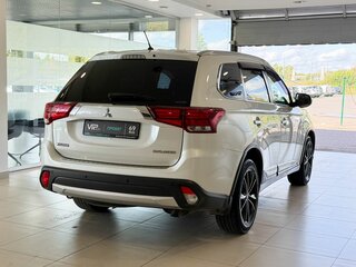 2016 Mitsubishi Outlander III Рестайлинг 2, белый, 2257000 рублей, вид 5