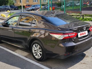 2019 Toyota Camry VIII (XV70), серый, 1900000 рублей, вид 5