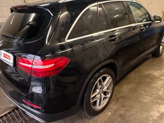 2016 Mercedes-Benz GLC 250 I (X253), чёрный, 3200000 рублей, вид 2