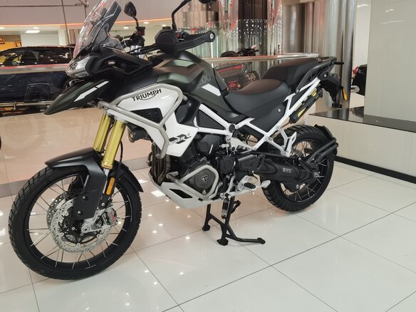 2023 Triumph Tiger 1200, зелёный, 1950000 рублей - вид 25