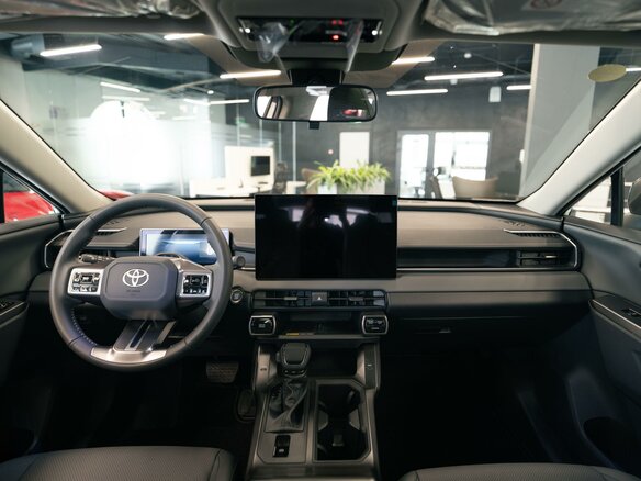 2026 Toyota RAV4 VI (XA60), белый, 4300000 рублей - вид 12